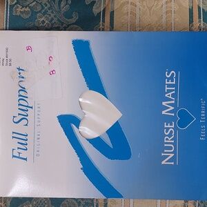 Nurse mates full support size b whote